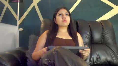 Snapshot of sweety_ashly chatting on February 22, 12:08 pm Ashley 3 online show from February 22, 12:08 pm