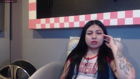 Snapshot of sweety_ashly chatting on January 23, 11:15 am Ashley 3 online show from January 23, 11:15 am