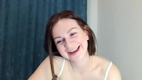 Sweety Lucy25 online show from October 18, 9:30 pm
