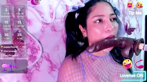Snapshot of sweetyblowjob19 chatting on October 15, 12:17 pm Lina online show from October 15, 12:17 pm