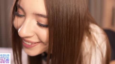 Molly online show from April 2, 6:26 pm