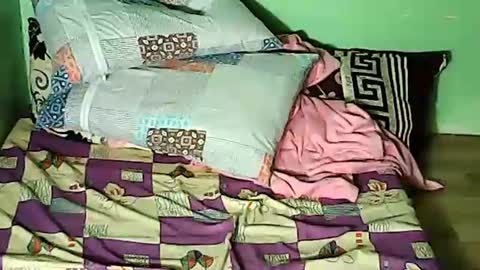 Snapshot of sweetyummygirl chatting on February 6, 5:25 am Sweetyummygirl online show from February 6, 5:25 am