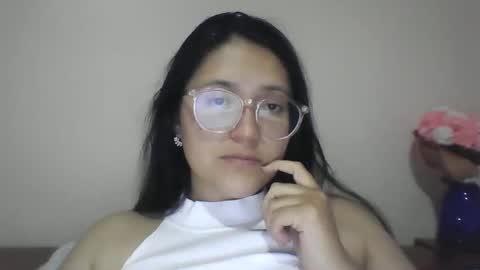 Snapshot of sweetyypeach chatting on January 9, 3:47 am sweetyypeach online show from January 9, 3:47 am