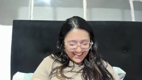 Snapshot of sweetyypeach chatting on January 21, 2:11 am sweetyypeach online show from January 21, 2:11 am