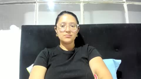 Snapshot of sweetyypeach chatting on February 22, 12:38 am sweetyypeach online show from February 22, 12:38 am