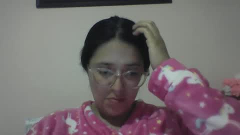 Snapshot of sweetyypeach chatting on March 11, 3:04 am sweetyypeach online show from March 11, 3:04 am