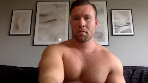 Snapshot of swekingxx chatting on October 5, 10:34 am swekingxx online show from October 5, 10:34 am