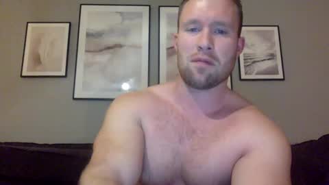 Snapshot of swekingxx chatting on February 17, 6:50 pm swekingxx online show from February 17, 6:50 pm
