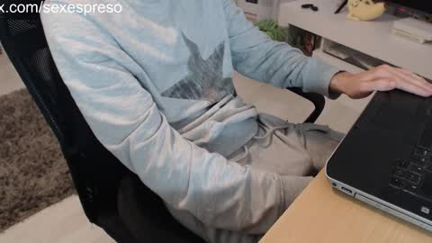 SwetLittleBoy4u online show from November 10, 2:42 pm