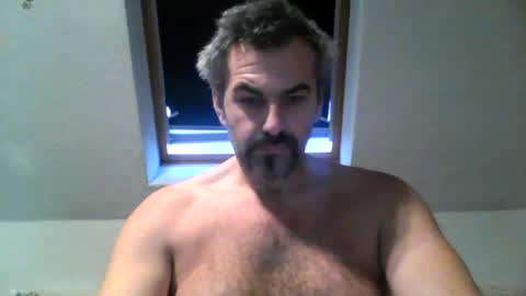 swinger_men_austria online show from December 18, 7:25 am
