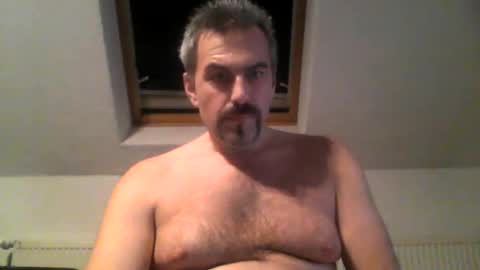 swinger_men_austria online show from November 15, 5:47 pm