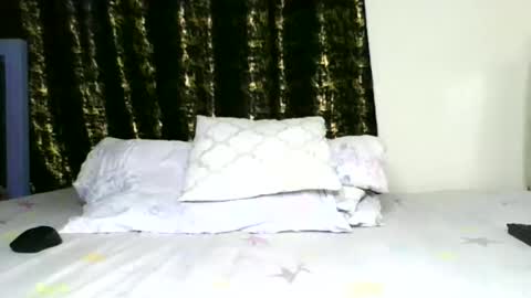  Candy online show from April 10, 11:37 am