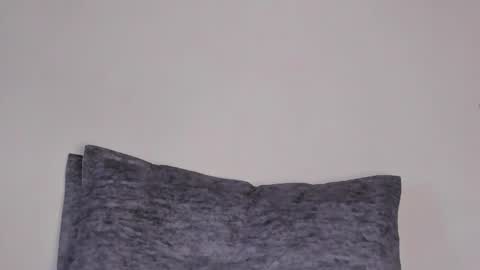 Lilly  online show from October 17, 9:30 pm