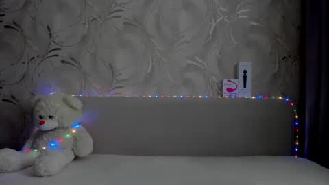 Ana online show from March 2, 11:07 am