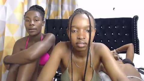 Snapshot of swyt_camilla chatting on February 22, 6:30 pm Camilla online show from February 22, 6:30 pm