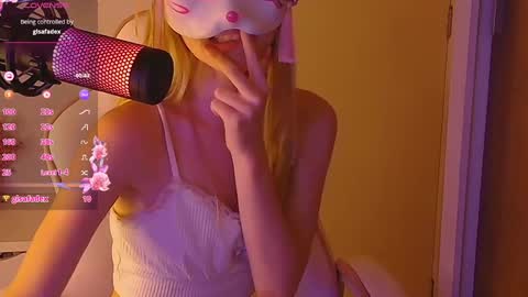 Snapshot of sydney_max chatting on February 1, 2:05 am Milena online show from February 1, 2:05 am