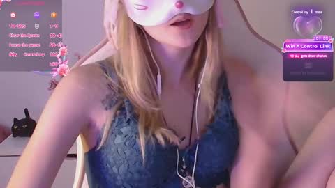 Snapshot of sydney_max chatting on March 12, 2:20 am Milena online show from March 12, 2:20 am