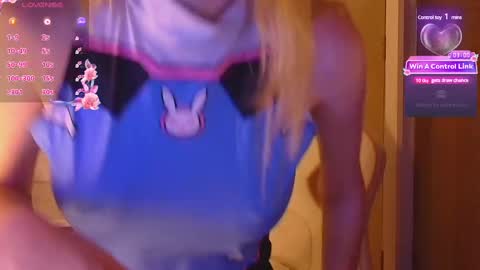Snapshot of sydney_max chatting on December 31, 1:26 am Milena online show from December 31, 1:26 am