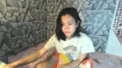 sydnyxox1 online show from April 16, 2:11 am