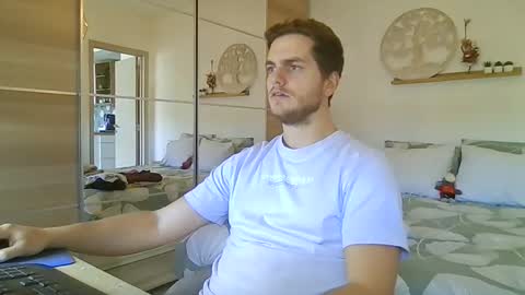 syl092 online show from November 17, 1:13 pm