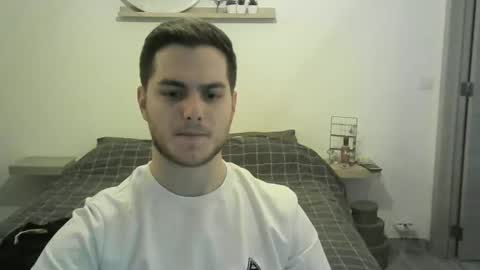Snapshot of syl092 chatting on December 3, 6:22 pm syl092 online show from December 3, 6:22 pm