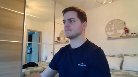 Snapshot of syl092 chatting on January 27, 9:55 am syl092 online show from January 27, 9:55 am
