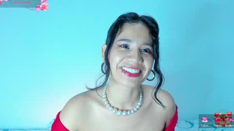 Snapshot of sylphy17 chatting on January 4, 2:14 am sylphy17 online show from January 4, 2:14 am