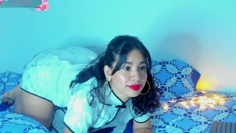 Snapshot of sylphy17 chatting on January 31, 5:51 am sylphy17 online show from January 31, 5:51 am