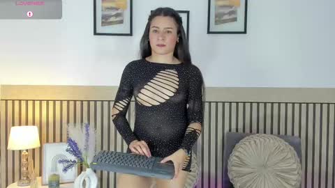Snapshot of sylvana_cox chatting on September 20, 3:20 am sylvana online show from September 20, 3:20 am