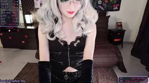 Sylvie online show from February 13, 10:11 pm