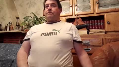 Snapshot of sympa_trique chatting on February 22, 9:59 pm sympa_trique online show from February 22, 9:59 pm