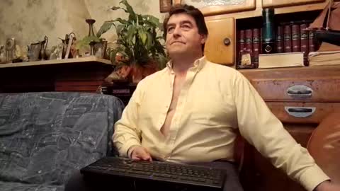 Snapshot of sympa_trique chatting on December 6, 5:38 pm sympa_trique online show from December 6, 5:38 pm