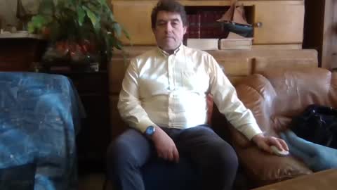 Snapshot of sympa_trique chatting on December 6, 11:39 am sympa_trique online show from December 6, 11:39 am