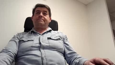 Snapshot of sympa_trique chatting on February 11, 4:56 pm sympa_trique online show from February 11, 4:56 pm
