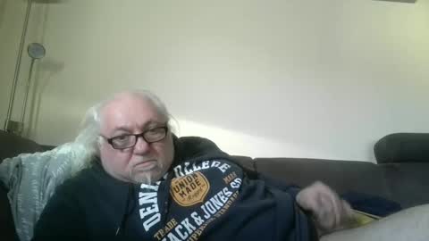 synek65 online show from January 3, 1:46 pm