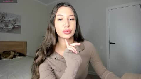 Mila online show from September 11, 8:48 am