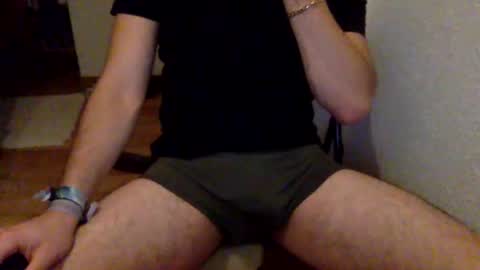 Snapshot of t0mb00 chatting on December 6, 7:50 pm t0mb00 online show from December 6, 7:50 pm
