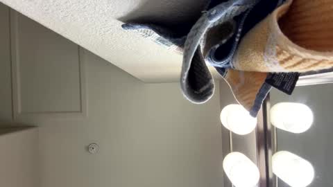 t537364 online show from September 30, 7:46 pm