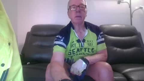 tacrunner66_ online show from June 30, 1:54 pm