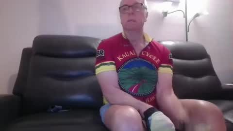 tacrunner66_ online show from February 25, 2:48 pm