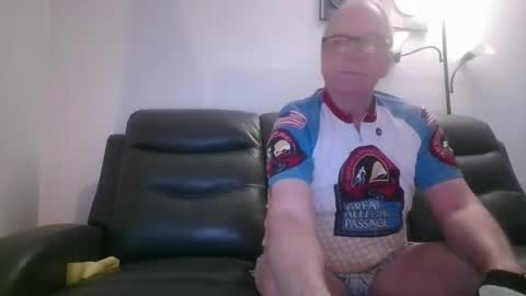tacrunner66_ online show from February 22, 3:36 pm