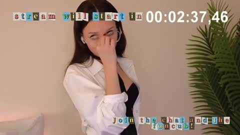 Mary online show from December 30, 9:37 am