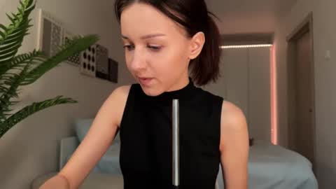 Mary online show from September 11, 8:04 am