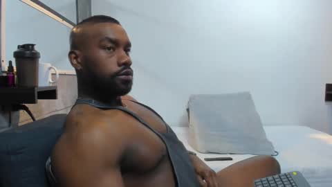 Snapshot of tafari_1 chatting on February 19, 2:55 am Tafari Zulu online show from February 19, 2:55 am