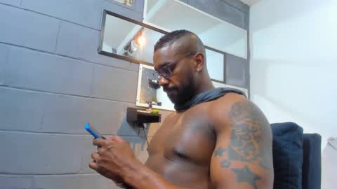 Snapshot of tafari_1 chatting on January 9, 4:08 am Tafari Zulu online show from January 9, 4:08 am