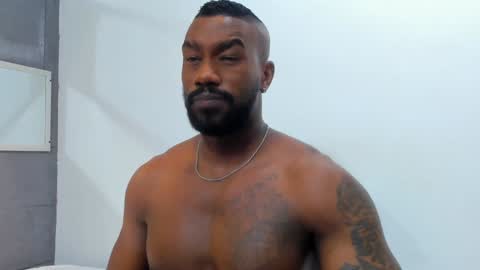 Snapshot of tafari_1 chatting on January 19, 3:50 am Tafari Zulu online show from January 19, 3:50 am