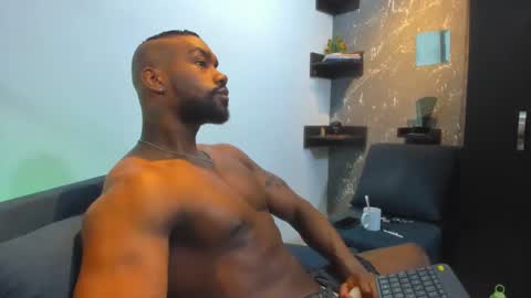 Snapshot of tafari_1 chatting on January 6, 1:09 am Tafari Zulu online show from January 6, 1:09 am