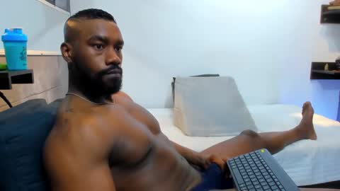 Snapshot of tafari_1 chatting on February 4, 1:45 am Tafari Zulu online show from February 4, 1:45 am