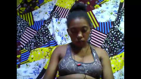 tahiriniah online show from December 14, 8:04 pm