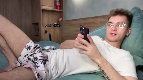 tai_fun online show from February 3, 1:04 pm